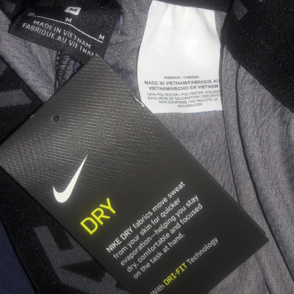 SOLD ⬇️30 Men's Nike Shadow Grating Shorts M - Picture 2 of 7